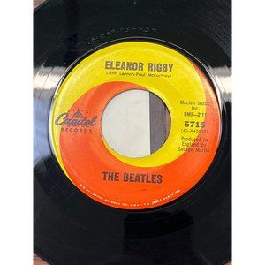 The Beatles Eleanor Rigby / Yellow Submarine 45 Rock Capitol 5715 VG+ Vinyl
